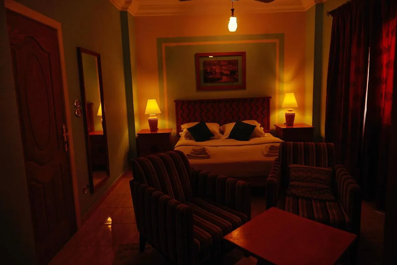 Sweet Rooms Luxor Habitación en casa particular