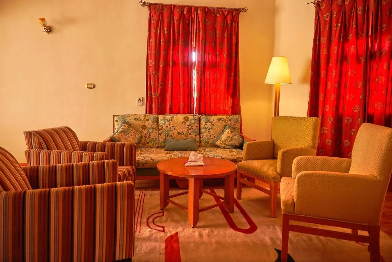 Sweet Rooms Luxor 0*,
